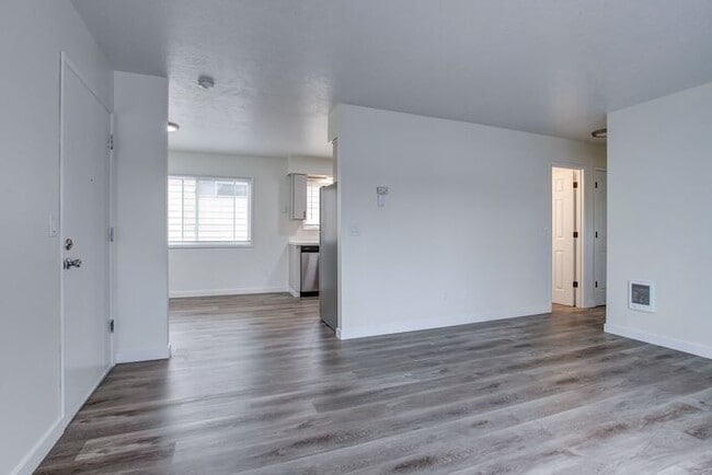 847 NE 55th Ave in Portland, OR - Building Photo - Building Photo