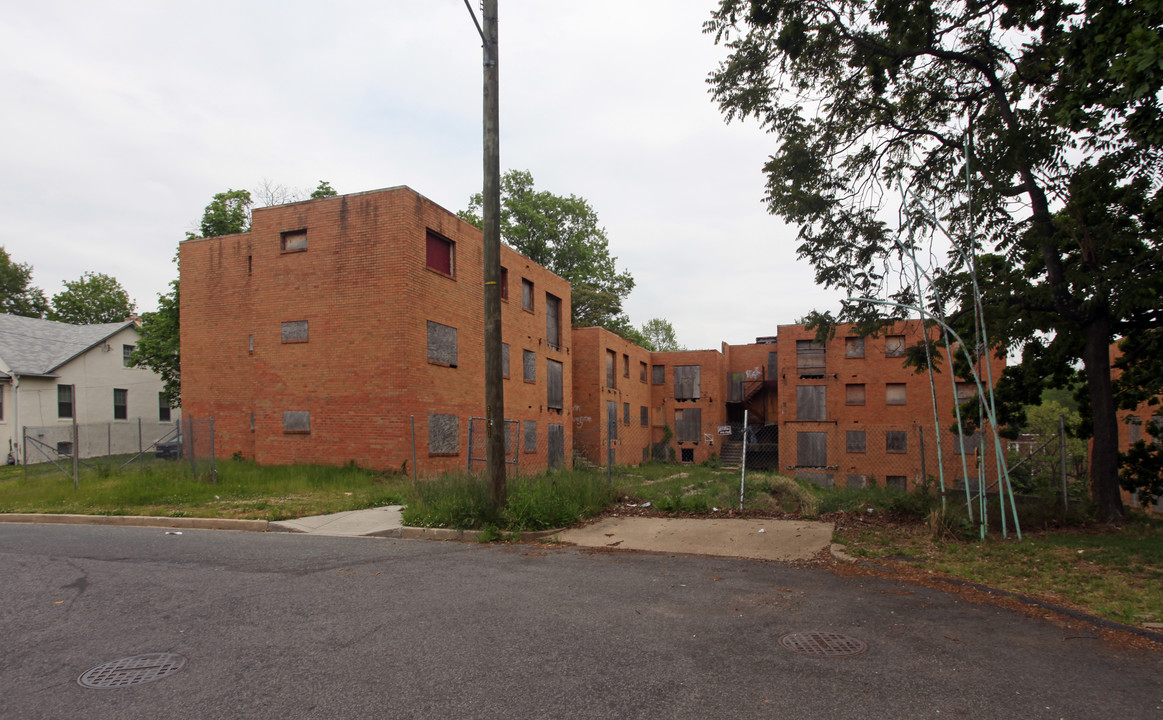 2352-2360 High St SE in Washington, DC - Building Photo