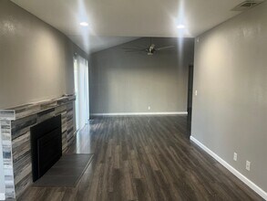 4818 Suncrest Way in Fair Oaks, CA - Building Photo - Building Photo