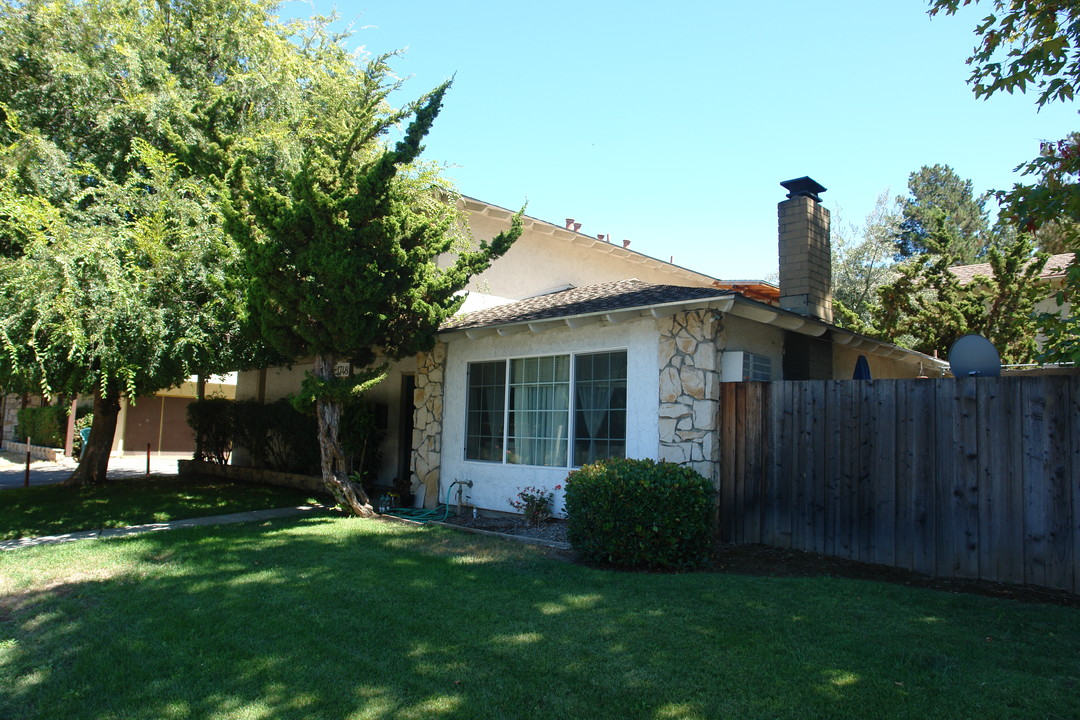 1748 De Marietta Ave in San Jose, CA - Building Photo