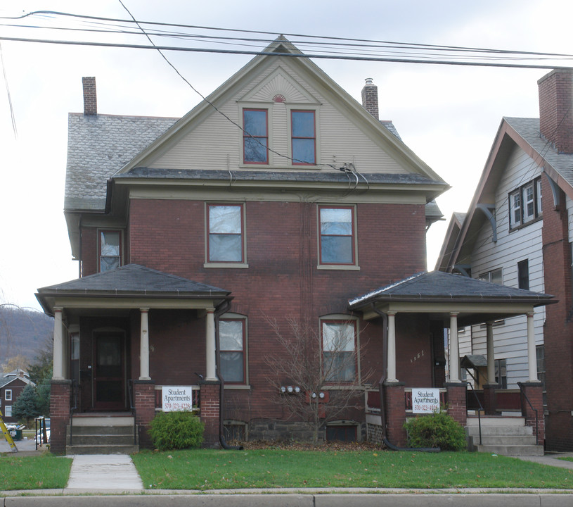 1249-1251 W 4th St in Williamsport, PA - Building Photo