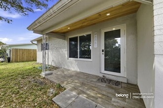 4561 SW 25th Terrace in Fort Lauderdale, FL - Building Photo - Building Photo