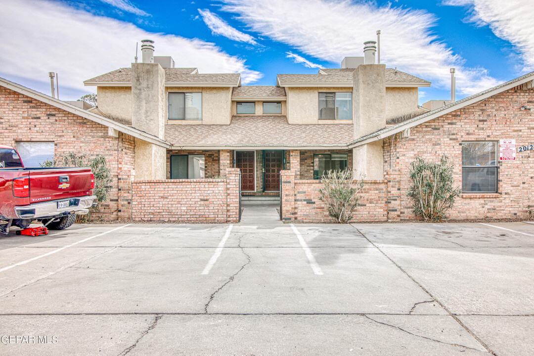 2012 Amy Sue Dr in El Paso, TX - Foto de edificio