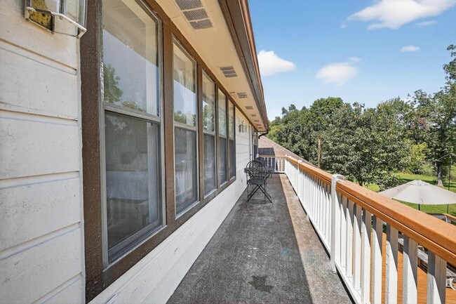 property at 231 Schmidt Ln