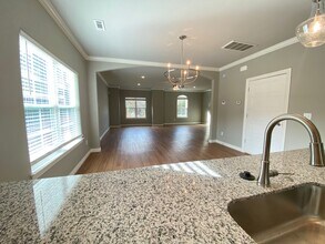 2049 N Penelope Ln in Fayetteville, AR - Building Photo - Building Photo