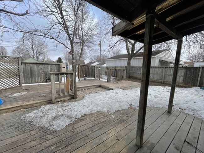 2412 E 8th St in Sioux Falls, SD - Building Photo - Building Photo