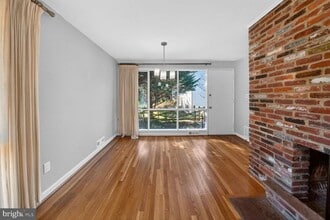 6020 Cheshire Dr in Bethesda, MD - Building Photo - Building Photo