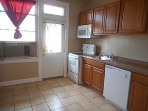 308 W 30th St in Baltimore, MD - Building Photo - Building Photo