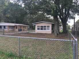 3726 Ave S NW in Winter Haven, FL - Building Photo