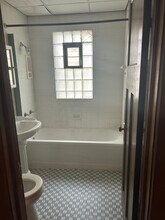 3131 N Bartlett Ave, Unit 1st floor in Milwaukee, WI - Building Photo - Building Photo