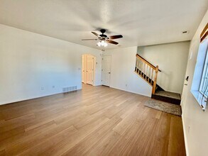 88 Hampton Pl in Logan, UT - Foto de edificio - Building Photo