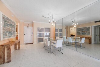 1980 S Ocean Dr, Unit 11C in Hallandale Beach, FL - Building Photo - Building Photo