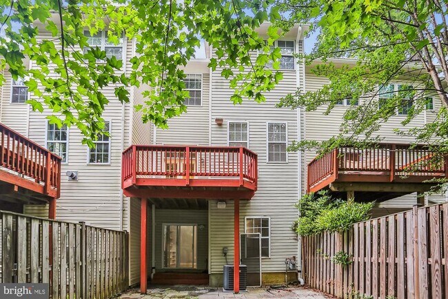 10505 Mills Crossing Way in Kensington, MD - Building Photo - Building Photo