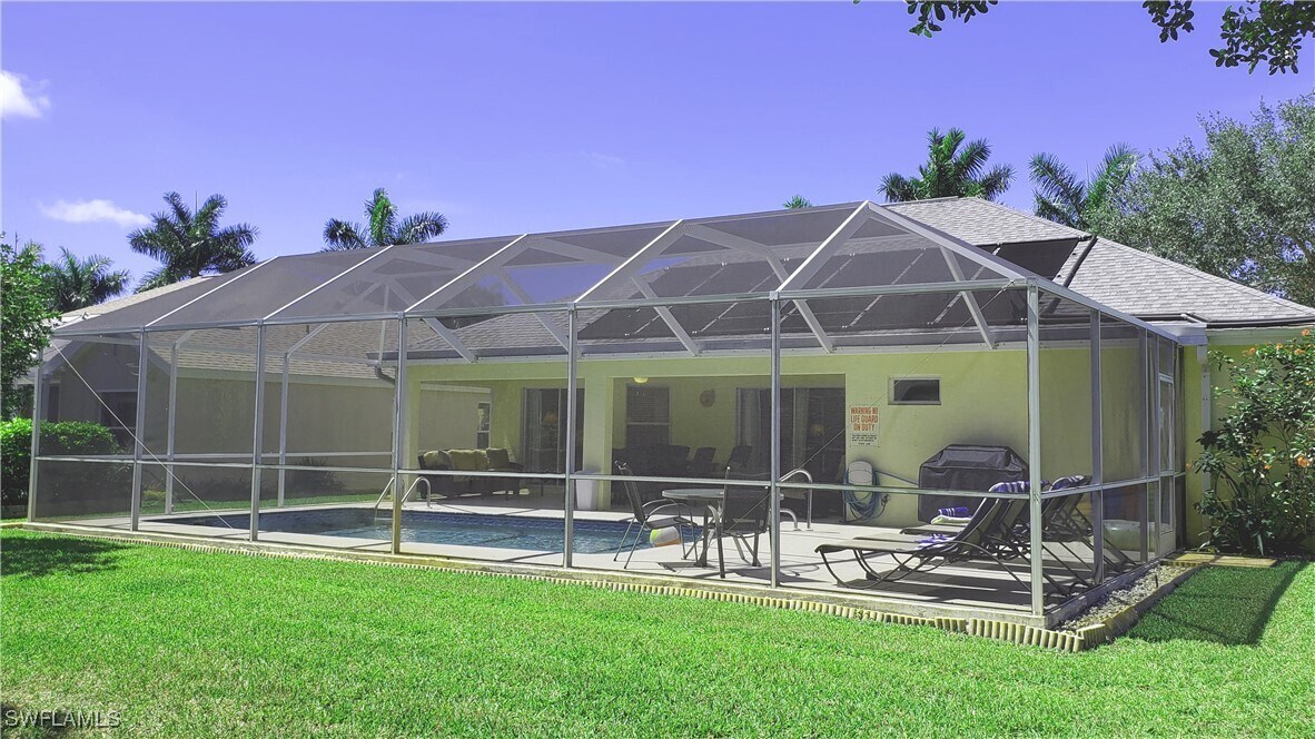 1487 Vintage Ln in Naples, FL - Building Photo