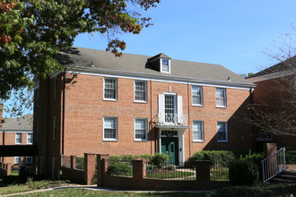 Chase Manor in Chevy Chase, MD - Building Photo - Building Photo