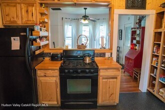 14 Jay St in Phoenicia, NY - Building Photo - Building Photo