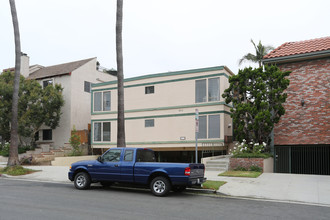 1017 5th St in Santa Monica, CA - Building Photo - Building Photo