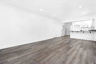 2507-2507 3rd Ave in Los Angeles, CA - Building Photo - Building Photo