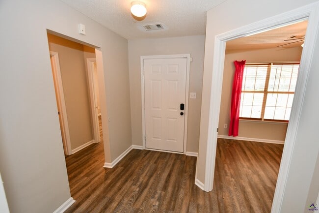 295 Johnson Rd in Warner Robins, GA - Building Photo - Building Photo