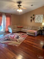 4314 Quiet Ct in Gulf Breeze, FL - Building Photo