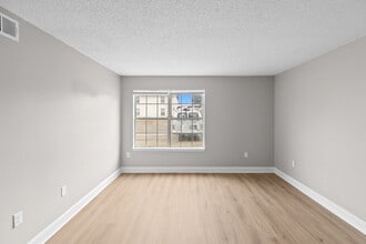 Coventry Gardens Apartments in Grove Hill, AL - Foto de edificio - Building Photo