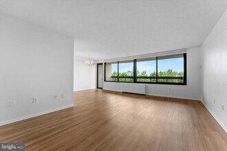 3701 S George Mason Dr in Falls Church, VA - Building Photo - Building Photo