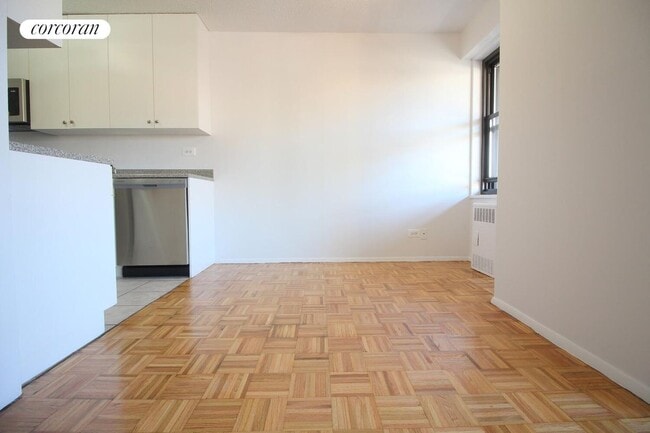 175 W 90th St in New York, NY - Building Photo - Building Photo