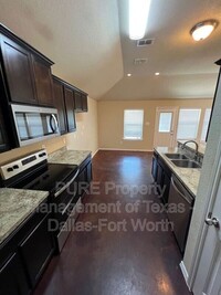 7105 Treaty Oaks Blvd in Granbury, TX - Building Photo - Building Photo