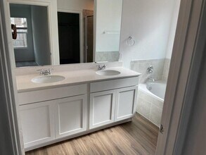 5817 Bianca Dr in Round Rock, TX - Building Photo - Building Photo