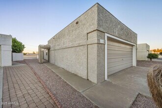6120 E Augusta Cir in Mesa, AZ - Building Photo - Building Photo