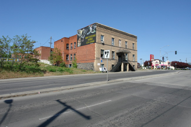 1010 W Boone Ave in Spokane, WA - Building Photo - Building Photo