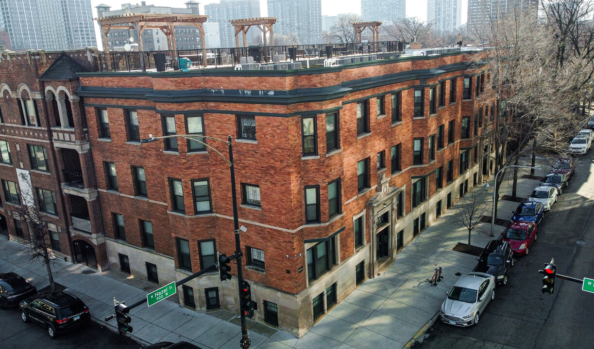 4347 N Hazel St in Chicago, IL - Building Photo