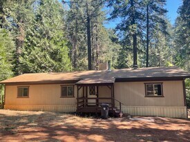 14898 Del Oro Dr in Magalia, CA - Building Photo