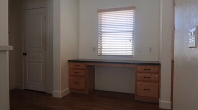 3718 E Sebastian Ln in Gilbert, AZ - Building Photo - Building Photo