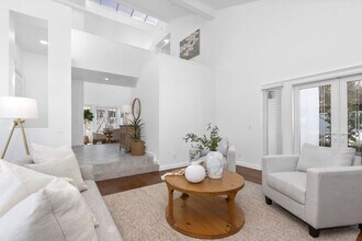 31 Terraza Del Mar in Dana Point, CA - Building Photo - Building Photo