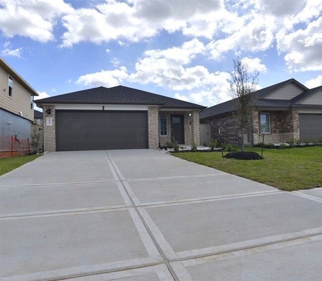 4009 Bronco Sta Ln in League City, TX - Foto de edificio - Building Photo