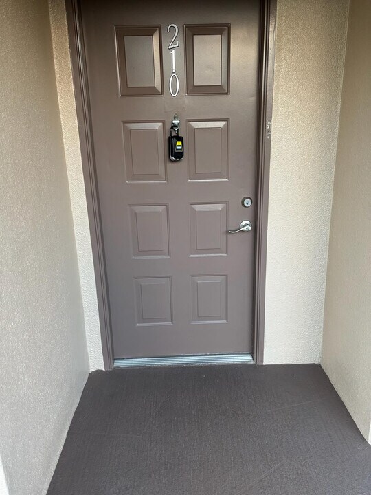 12650 St in Hollywood, FL - Building Photo