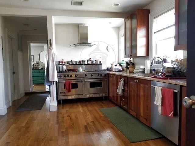 110 Clifton St in Cambridge, MA - Building Photo