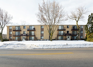 1000 S York Rd in Bensenville, IL - Building Photo - Building Photo