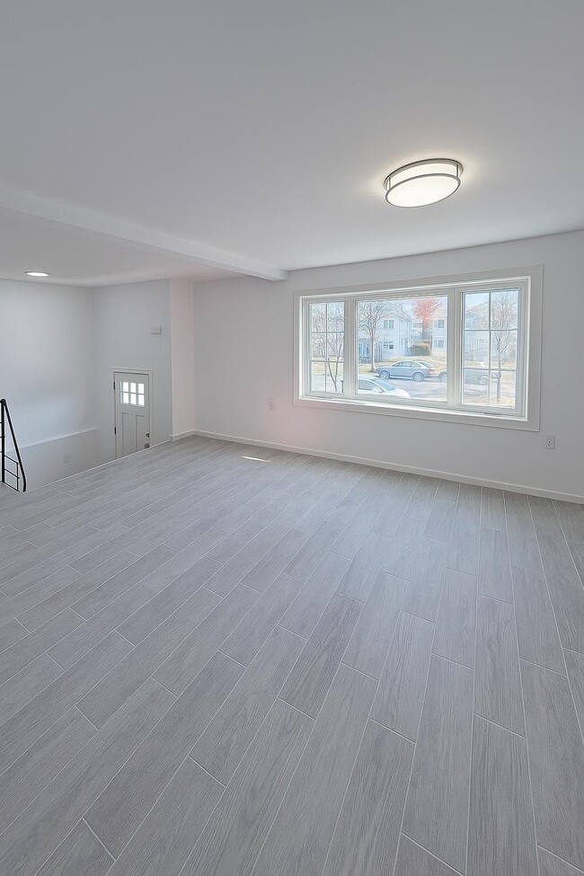 property at 5 Chopin Ct