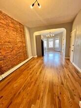 17 Madison Ave, Unit 2 in Jersey City, NJ - Building Photo - Building Photo