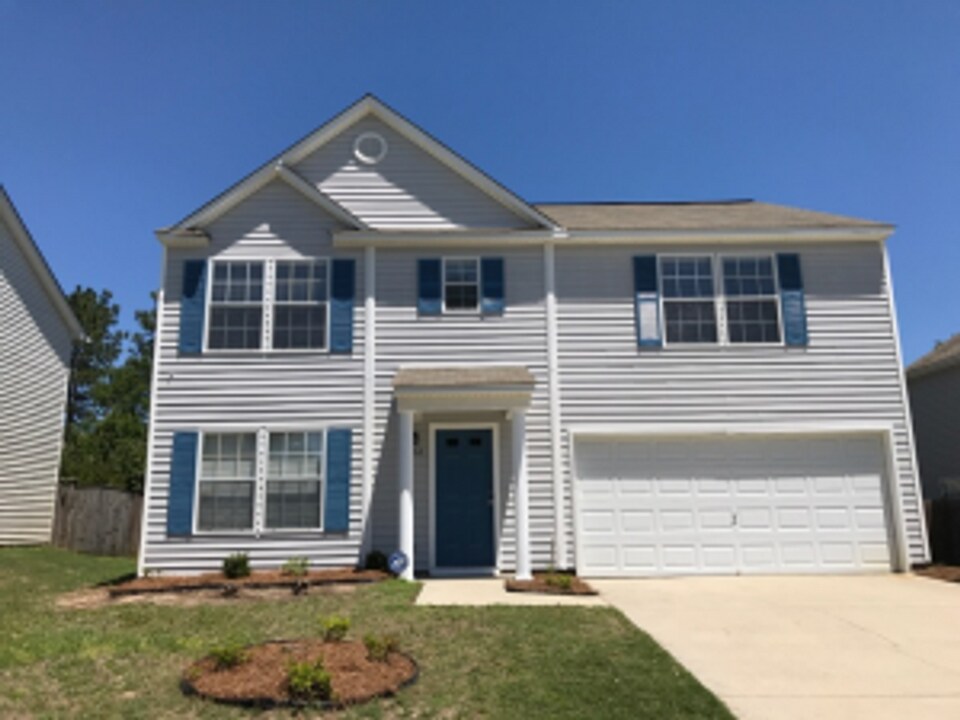 734 McNamara Ln in Columbia, SC - Building Photo
