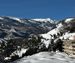 976 Medicine Bow Rd in Aspen, CO - Building Photo - Building Photo