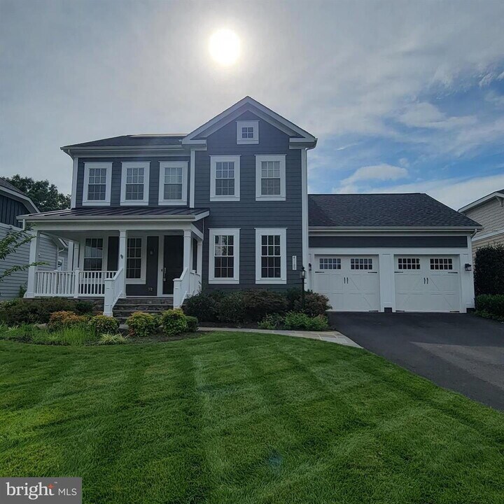 41189 Blue Oat Ct in Aldie, VA - Building Photo