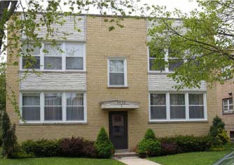 8930 Bronx Ave in Skokie, IL - Building Photo