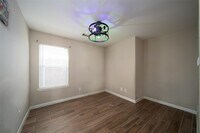 4211 Wayside Stream Ln photo'