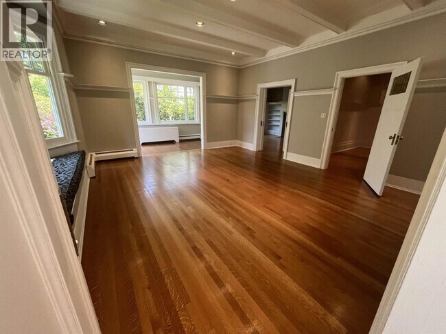 1XXX Matthews Ave in Vancouver, BC - Building Photo - Building Photo