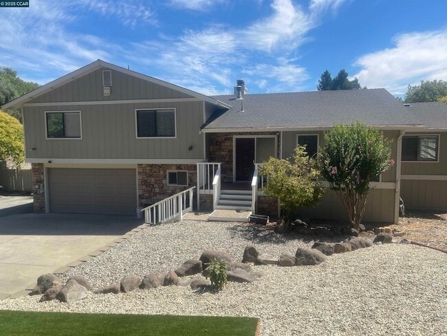 971 Livorna Rd in Alamo, CA - Building Photo - Building Photo