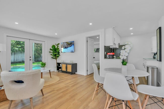 1315 NE 5th Terrace in Fort Lauderdale, FL - Building Photo - Building Photo