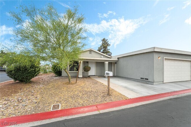 5951 Via La Contera Dr in Las Vegas, NV - Building Photo - Building Photo